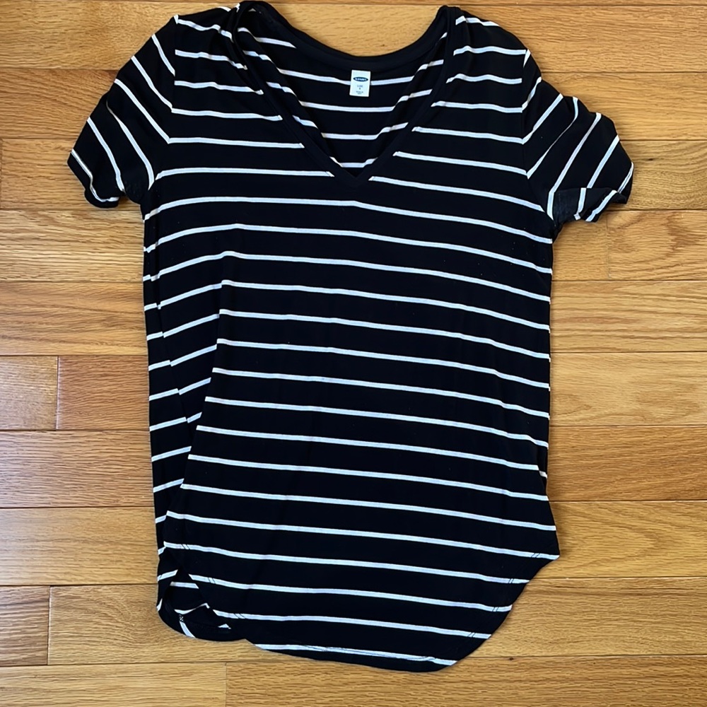 Stripe v neck t shirt